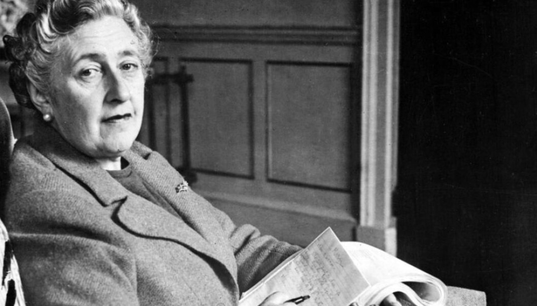 Hun er kvinnen bak mesterdetektiven Hercule Poirot. Hun er kvinnen bak mesterdetektiven Hercule Poirot.