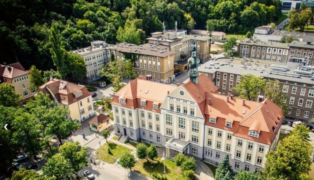 Stryk-skandalen som rammet det polske medisinske universitetet i Gdansk har fått konsekvenser etter studentenes avsløringer. Stryk-skandalen som rammet det polske medisinske universitetet i Gdansk har fått konsekvenser etter studentenes avsløringer.