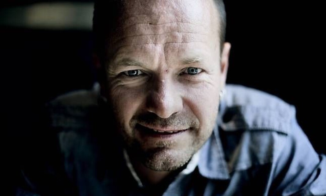 Forfattaren Harald Rosenløw Eeg står bak manus til fleire norske filmar om andre verdskrigen i Noreg. Han har gode erfaringar med historikarsamarbeid, men meiner at begge partar kan bli nærsynte. — Mange gløymer at alt blir gjenskapt, vi må rekonstruere. Samstundes må vi som forfattarar ofre noko, seier han. Forfattaren Harald Rosenløw Eeg står bak manus til fleire norske filmar om andre verdskrigen i Noreg. Han har gode erfaringar med historikarsamarbeid, men meiner at begge partar kan bli nærsynte. — Mange gløymer at alt blir gjenskapt, vi må rekonstruere. Samstundes må vi som forfattarar ofre noko, seier han.