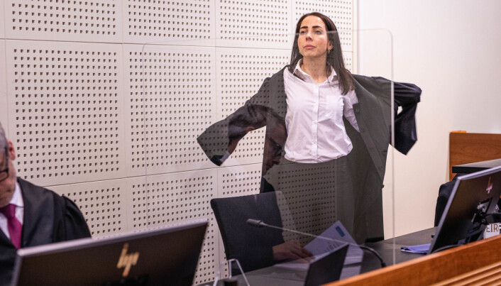 Advokat Hilde Kristin Ellingsen og helt ytterst til venstre advokat Per Andreas Bjørgan under rettssaken. Advokat Hilde Kristin Ellingsen og helt ytterst til venstre advokat Per Andreas Bjørgan under rettssaken.