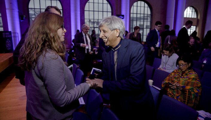 Adam Habib møtte mellom andre viserektor for globale relasjonar ved UiB, Annelin Eriksen, då han besøkte Bergen i 2020. Adam Habib møtte mellom andre viserektor for globale relasjonar ved UiB, Annelin Eriksen, då han besøkte Bergen i 2020.