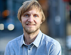Førsteamanuensis Øystein Skjælaaen har forsket på rus i mange år, og mener festen og rusen kan spille en viktig rolle når det gjelder å stifte nye bekjentskaper. Førsteamanuensis Øystein Skjælaaen har forsket på rus i mange år, og mener festen og rusen kan spille en viktig rolle når det gjelder å stifte nye bekjentskaper.