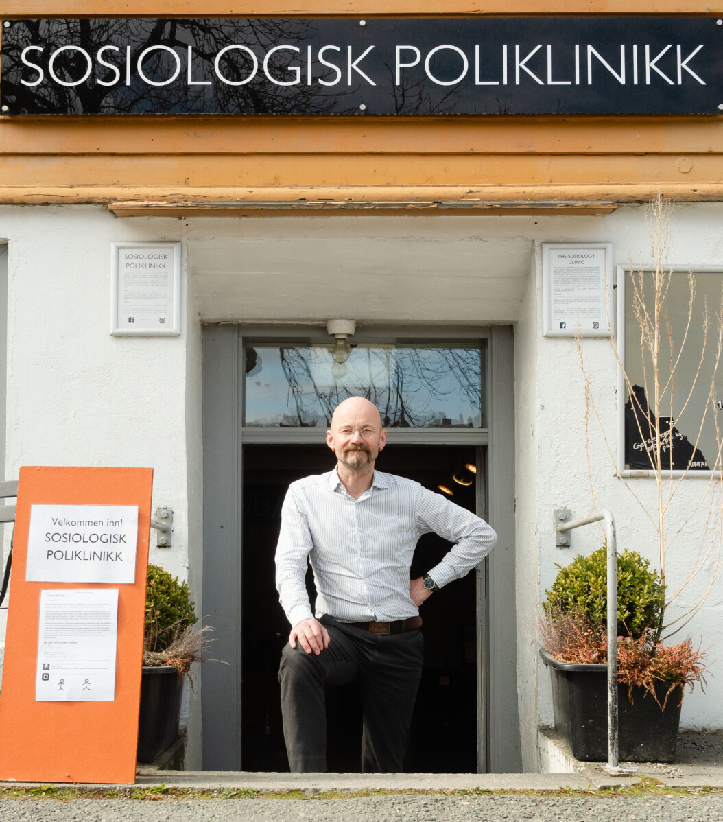 — Sånn som tidene har vært i det siste, folk går å tråkker litt for seg selv, er det desto viktigere med løsninger som kan puste litt liv inn i noe, sier Tjora — Sånn som tidene har vært i det siste, folk går å tråkker litt for seg selv, er det desto viktigere med løsninger som kan puste litt liv inn i noe, sier Tjora