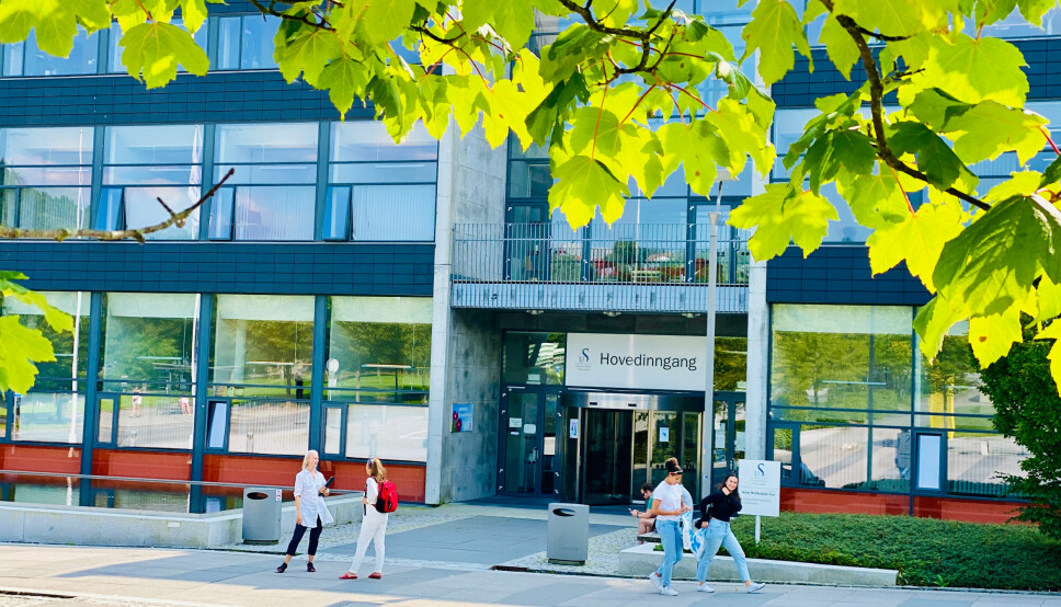 Kvinnelige kandidater fra Universitetet i Stavanger bruker noe lenger tid på å komme i fast jobb enn mannlige kandidater, viser den ferske kandidatundersøkelsen.