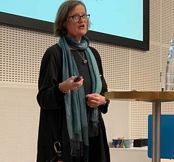 — Ho er modig. Ho yppar seg mot kommersielle krefter, seier professor Anne Greve om barnehageavhandlinga til Hanne Fehn Dahle som har møtt massiv kritikk. — Ho er modig. Ho yppar seg mot kommersielle krefter, seier professor Anne Greve om barnehageavhandlinga til Hanne Fehn Dahle som har møtt massiv kritikk.