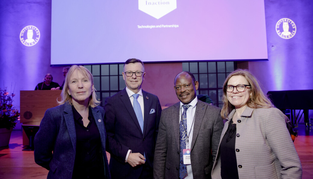 Berekraft er blitt ei hovudsatsing for UiB. Bildet er frå berekraftkonferansen i 2019. Frå venstre: Noverande rektor og tidlegare prorektor Margareth Hagen, tidlegare rektor Dag Rune Olsen, rektor ved University of Makerere, Barnabas Nawangwe, og viserektor ved UiB, Annelin Eriksen. Berekraft er blitt ei hovudsatsing for UiB. Bildet er frå berekraftkonferansen i 2019. Frå venstre: Noverande rektor og tidlegare prorektor Margareth Hagen, tidlegare rektor Dag Rune Olsen, rektor ved University of Makerere, Barnabas Nawangwe, og viserektor ved UiB, Annelin Eriksen.