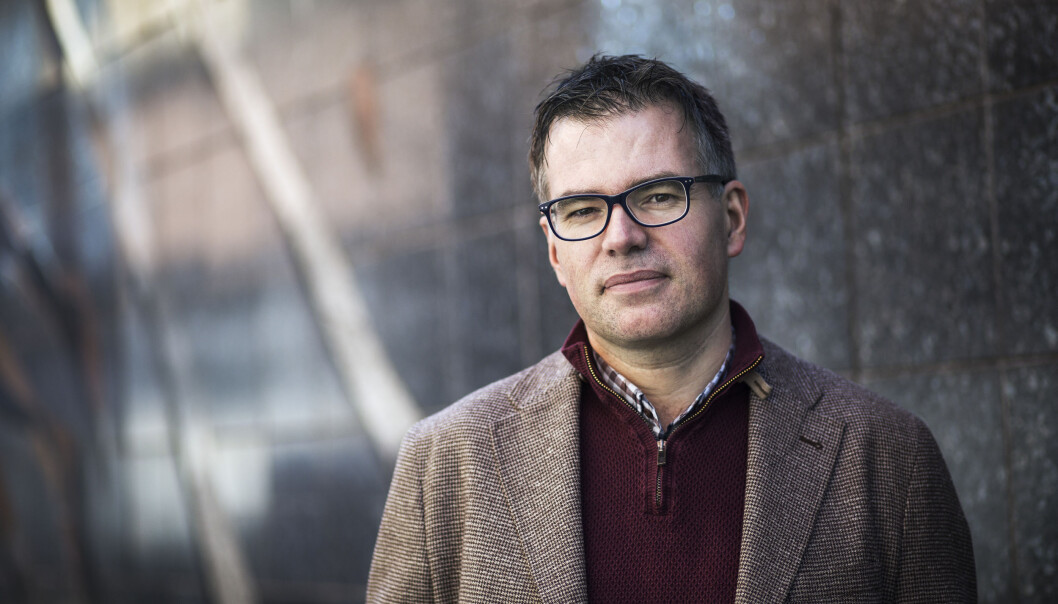 — Uansett om det er tydeliggjort eller ikke har enhver forsker politiske og normative standpunkter, de som benekter at han eller hun har det, snakker ikke sant, sier Sindre Bangstad ved Kifo. — Uansett om det er tydeliggjort eller ikke har enhver forsker politiske og normative standpunkter, de som benekter at han eller hun har det, snakker ikke sant, sier Sindre Bangstad ved Kifo.