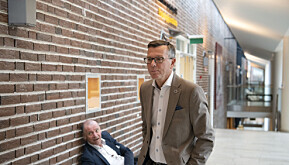 UiT-rektor Dag Rune Olsen og rådgiver Roger Ingebrigtsen i bakgrunnen. UiT-rektor Dag Rune Olsen og rådgiver Roger Ingebrigtsen i bakgrunnen.