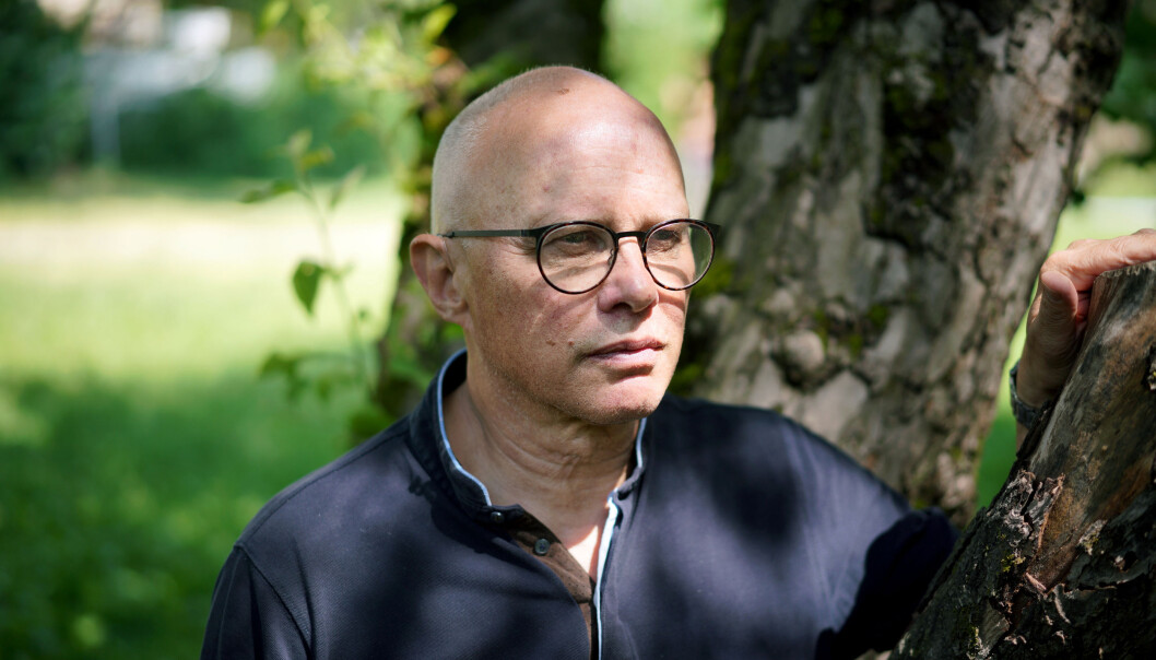 — Kommunikasjon og etikk bortforklares ofte som folkeskikk, eller noe allmennmenneskelig som ikke har med medisin som fag å gjøre, soer professor emeritus ved UiO, Per Nortvedt. — Kommunikasjon og etikk bortforklares ofte som folkeskikk, eller noe allmennmenneskelig som ikke har med medisin som fag å gjøre, soer professor emeritus ved UiO, Per Nortvedt.