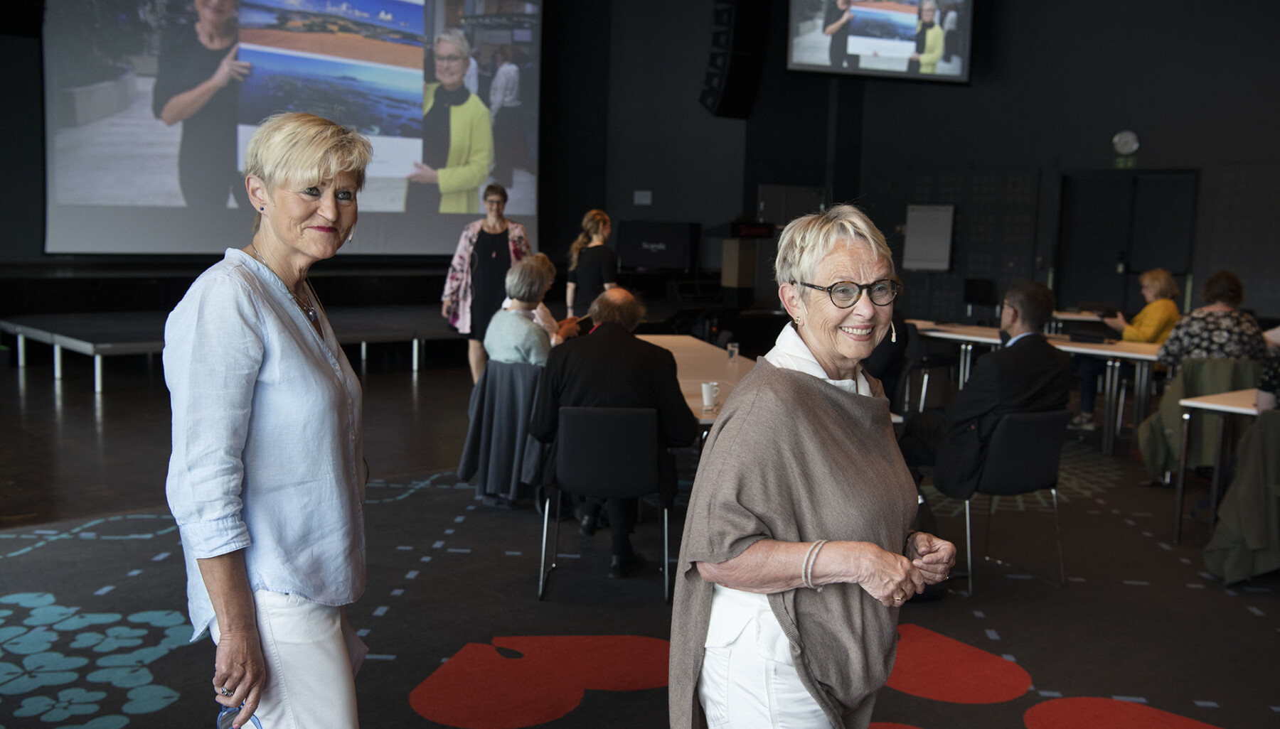Avtroppende nestleder Bjørg Tørresdal (t.v.) og avtroppende styreleder Vigdis Moe Skarstein oppsummerte årene som ledere i styret gjennom seks år. Avtroppende nestleder Bjørg Tørresdal (t.v.) og avtroppende styreleder Vigdis Moe Skarstein oppsummerte årene som ledere i styret gjennom seks år.
