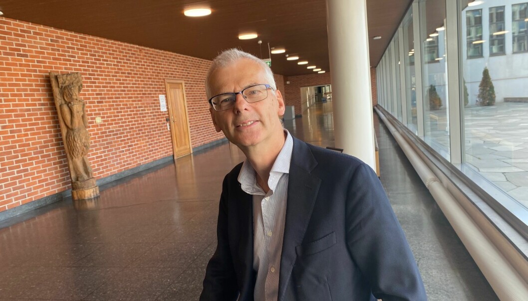 NHH-rektor Øystein Thøgersen kan smile etter å ha kommet med på Financial Times-rangering.