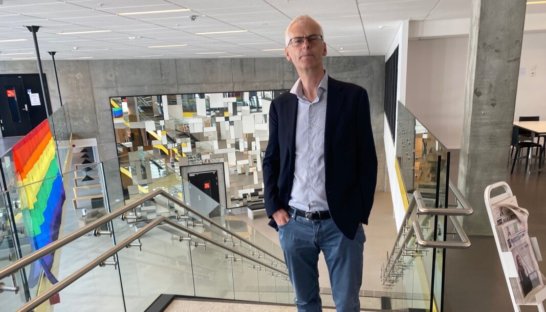 — Dette er en anerkjennelse av NHH som en av de ledende handelshøyskolene i verden, sier rektor Øystein Thøgersen ved Norges Handelshøyskole. — Dette er en anerkjennelse av NHH som en av de ledende handelshøyskolene i verden, sier rektor Øystein Thøgersen ved Norges Handelshøyskole.