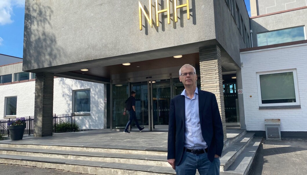 Rektor Øystein Thøgersen kan konstatere at NHH er best i Norge på siviløkonomutdanning. BI følger hakk i hæl, ifølge den ferske FT-rangeringen over Masters in Management. Rektor Øystein Thøgersen kan konstatere at NHH er best i Norge på siviløkonomutdanning. BI følger hakk i hæl, ifølge den ferske FT-rangeringen over Masters in Management.