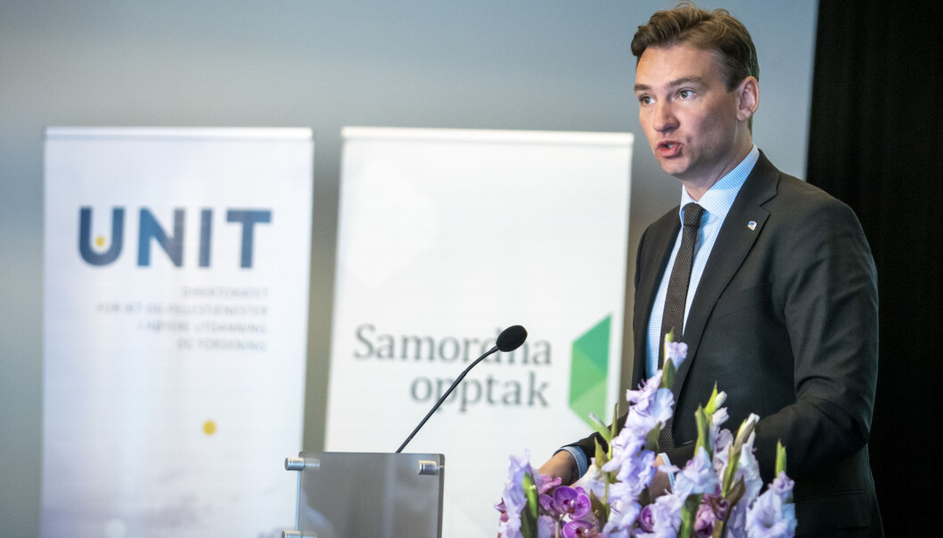 Forskings- og høgare utdanningsminister Henrik Asheim leiar eit departement som ikkje nyttar nok nynorsk. Det gjer heller ikkje Unit, eit av direktorata i sektoren. Forskings- og høgare utdanningsminister Henrik Asheim leiar eit departement som ikkje nyttar nok nynorsk. Det gjer heller ikkje Unit, eit av direktorata i sektoren.