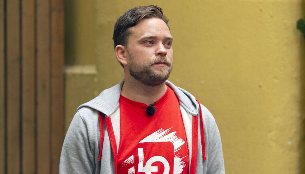 Bjarne Lagesen sier at mange studenter jobber deltid et sted gjennom året, og så jobber de mer om sommeren. Han synes det er uheldig at arbeidsgiver ofte ikke gir disse personene en ny 100-prosent-kontrakt i denne perioden. Bjarne Lagesen sier at mange studenter jobber deltid et sted gjennom året, og så jobber de mer om sommeren. Han synes det er uheldig at arbeidsgiver ofte ikke gir disse personene en ny 100-prosent-kontrakt i denne perioden.
