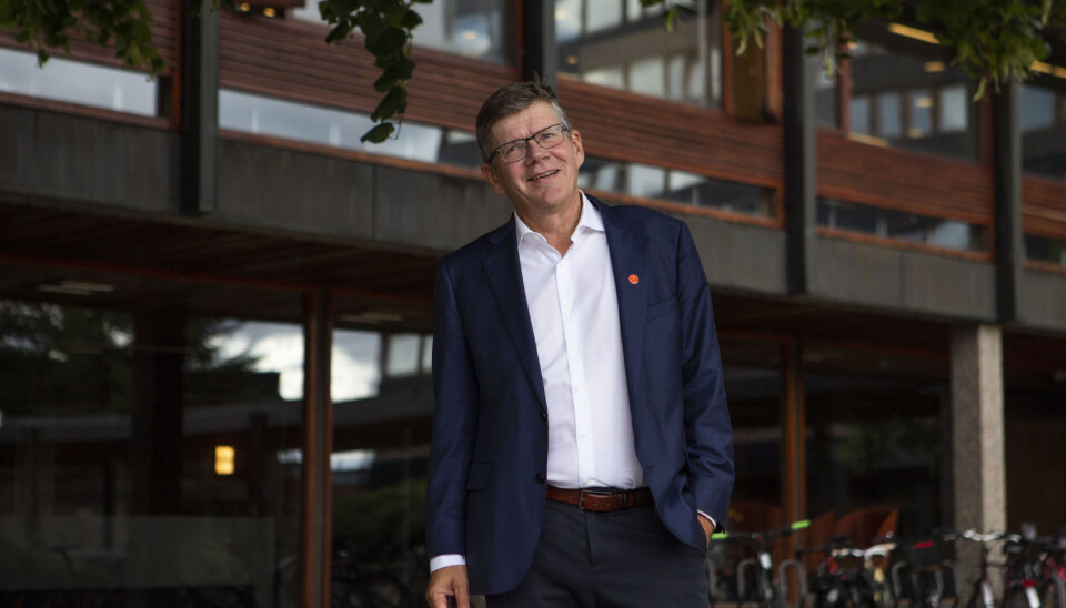 — Jeg har lenge grunnet på, og hatt noen møter om hva vi kan gjøre for utsatte mennesker i deres eget land, sier rektor ved Universitetet i Oslo, Svein Stølen.