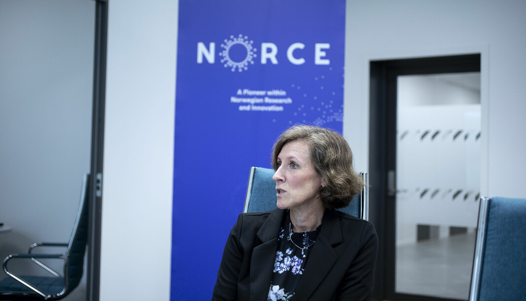 Kristin Wallevik er toppsjef i forskningskonsernet Norce som er havnet i strid med de ansatte om nye arbeidsavtaler som fagforeningene mener innskrenker den akademiske friheten.