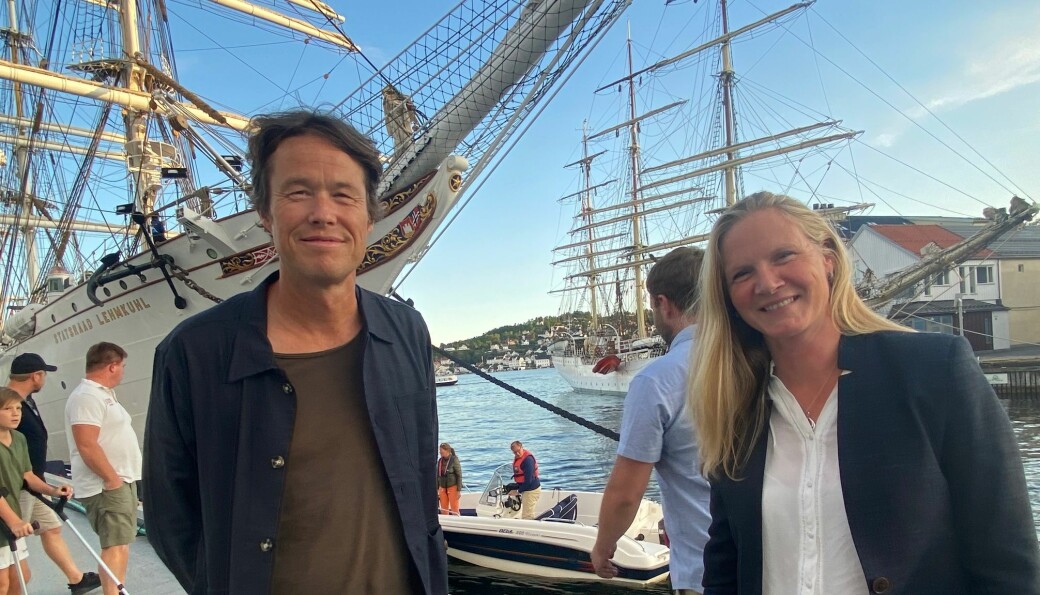 Professor Ola Kvaløy (Universitetet i Stavanger) og Mari Sundli Tveit (Forsknignsrådet) i debatt på Arendalsuka 2021