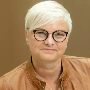 Anne-Grethe Naustdal