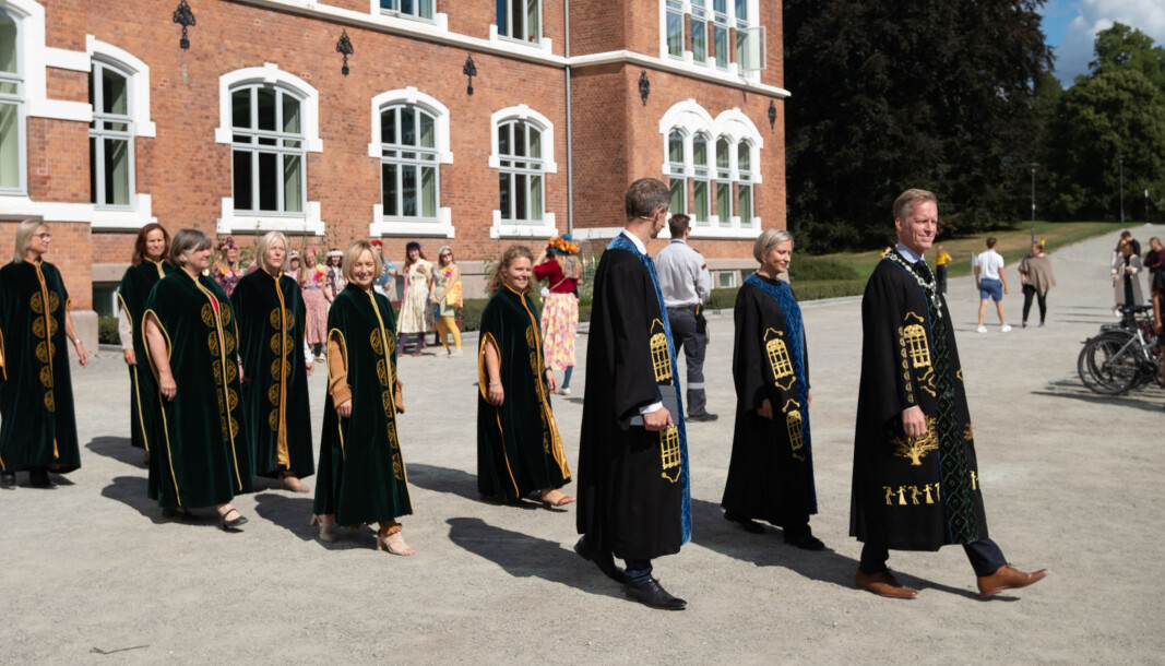 I august i år ledet rektor Curt Rice sin første immatrikulering ved NMBU og uttalte at universitetet I august i år ledet rektor Curt Rice sin første immatrikulering ved NMBU og uttalte at universitetet