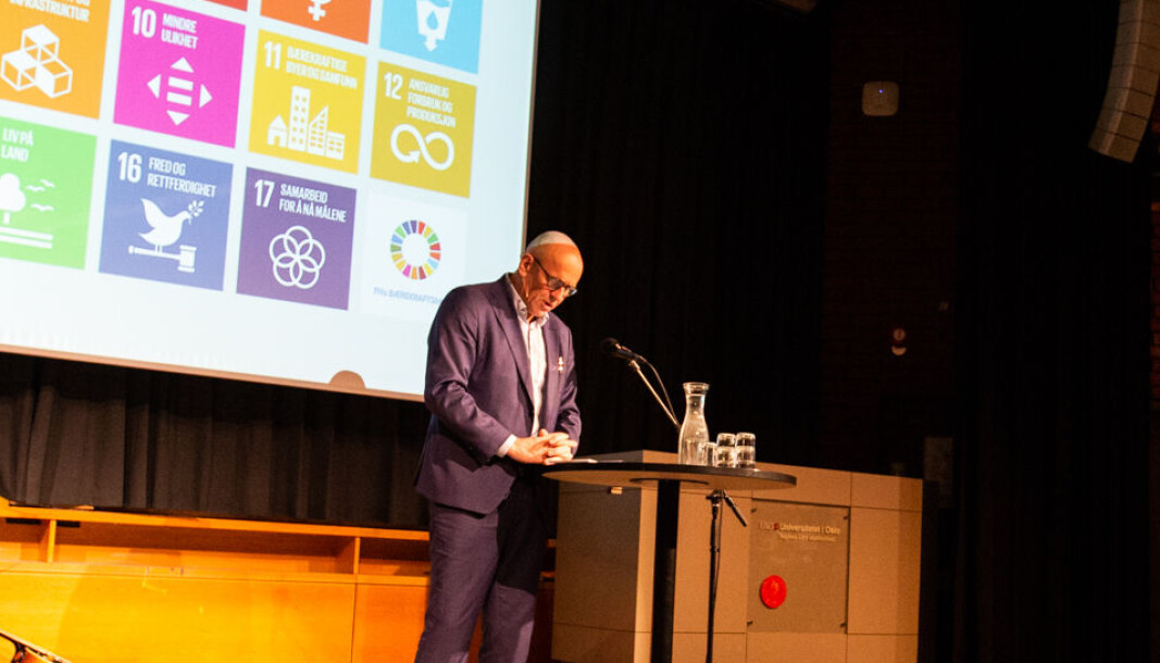 Det nyåpnede dScience – senter for data- og beregningsvitenskap, er et av flere innovative grep ved Univsersitetet i Oslo, i følge innleggsforfatterne. På bildet er senterleder Morten Dæhlen fra en konferanse om bærekraft. Det nyåpnede dScience – senter for data- og beregningsvitenskap, er et av flere innovative grep ved Univsersitetet i Oslo, i følge innleggsforfatterne. På bildet er senterleder Morten Dæhlen fra en konferanse om bærekraft.