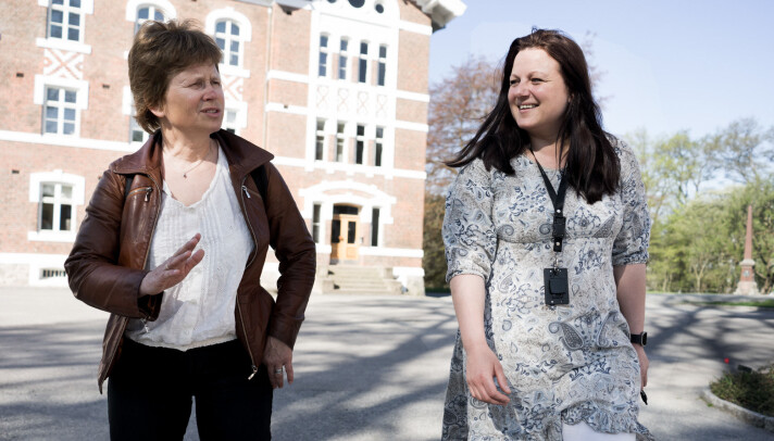 Signe Kroken (til venstre) fra NTL på NMBU. Her tidligere fotografert med Forskerforbundets Lena Marie Kjøbli. Signe Kroken (til venstre) fra NTL på NMBU. Her tidligere fotografert med Forskerforbundets Lena Marie Kjøbli.