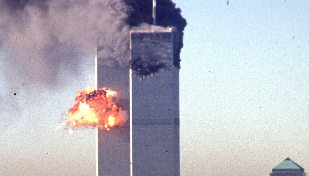 I år er det 20 år siden tvillingtårnene World Trade Center ble truffet av terrorister 11. september. Det ble et vendepunkt i historien. Professor Kristin Bergtora Sandvik forteller i dette innlegget hvordan hendelsen påvirket henne. I år er det 20 år siden tvillingtårnene World Trade Center ble truffet av terrorister 11. september. Det ble et vendepunkt i historien. Professor Kristin Bergtora Sandvik forteller i dette innlegget hvordan hendelsen påvirket henne.