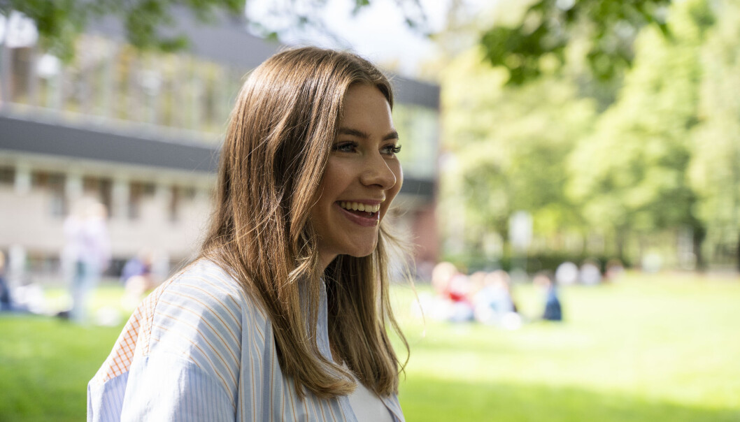 Tanken bak Khronos prosjekt er å få et innblikk i studentenes liv slik det er nå for tiden. Derfor skal vi fra tid til annen snakke med Astrid Utheim Aune og andre deltagere i prosjektet for å beskrive opp- og nedturer i studentens hverdag. Tanken bak Khronos prosjekt er å få et innblikk i studentenes liv slik det er nå for tiden. Derfor skal vi fra tid til annen snakke med Astrid Utheim Aune og andre deltagere i prosjektet for å beskrive opp- og nedturer i studentens hverdag.