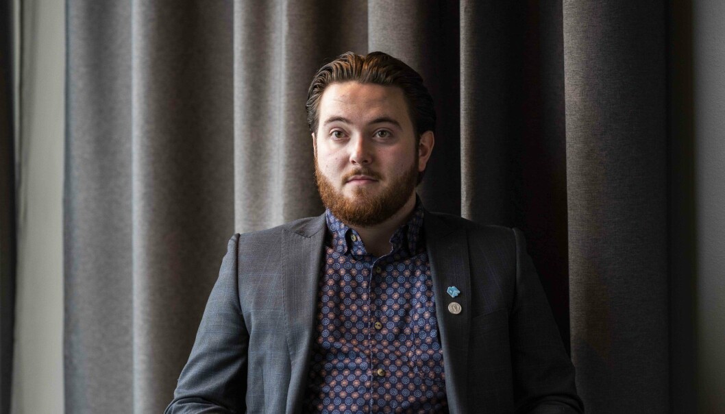 Henning Skau, leder i Organisasjon for Norske Fagskolestudenter (ONF), var sammen med Nokut-direktør Kristin Vinje på TV 2 Nyhetene for å snakke om det ferske barometeret. Henning Skau, leder i Organisasjon for Norske Fagskolestudenter (ONF), var sammen med Nokut-direktør Kristin Vinje på TV 2 Nyhetene for å snakke om det ferske barometeret.