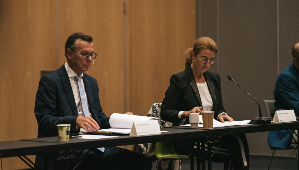 Rektor Dag Rune Olsen og styreleder Marianne E. Johnsen ble avvist av Kunnskapsdepartementet da de ba om et møte om byggeskandale ved UiT.