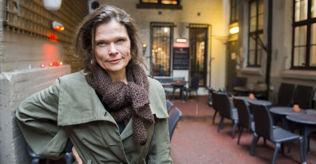 — Selv om Hellestveit overser mangfoldet i akademisk virksomhet, gjør hun rett i å framheve at deltakelse i den offentlige debatten havner langt nede på prioriteringslista for akademiske ansettelses- og promoteringskriterier, skriver Paul Hagen Beaumont. — Selv om Hellestveit overser mangfoldet i akademisk virksomhet, gjør hun rett i å framheve at deltakelse i den offentlige debatten havner langt nede på prioriteringslista for akademiske ansettelses- og promoteringskriterier, skriver Paul Hagen Beaumont.