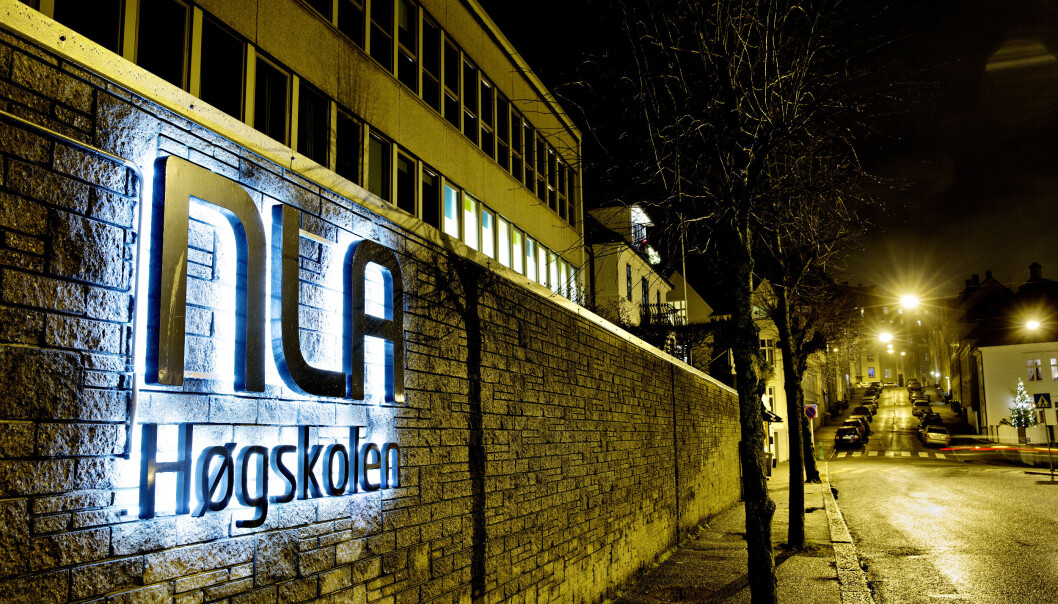 Innleggsforfatterne mener medlem i Nobelkomiteen Asle Toje bruker sin posisjon og spalteplass i Minerva til å fortelle rene usannheter om NLA Høgskolen. Innleggsforfatterne mener medlem i Nobelkomiteen Asle Toje bruker sin posisjon og spalteplass i Minerva til å fortelle rene usannheter om NLA Høgskolen.