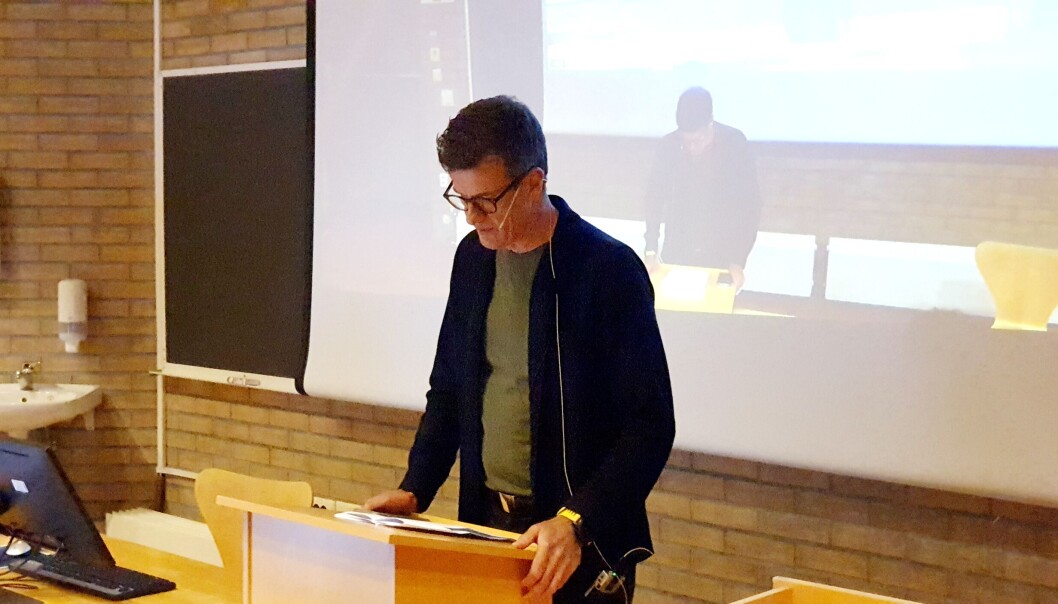 — Om ein ikkje når gjennom med arbeida sine i tradisjonelle vitskaplege forskingstidsskrift, så er den mest sannsynlege forklaringa at forskinga ikkje held mål, sa rektor ved Universitetet i Stavanger, Klaus Mohn på Klimarealistenes lansering av deira eige tidsskrift. — Om ein ikkje når gjennom med arbeida sine i tradisjonelle vitskaplege forskingstidsskrift, så er den mest sannsynlege forklaringa at forskinga ikkje held mål, sa rektor ved Universitetet i Stavanger, Klaus Mohn på Klimarealistenes lansering av deira eige tidsskrift.