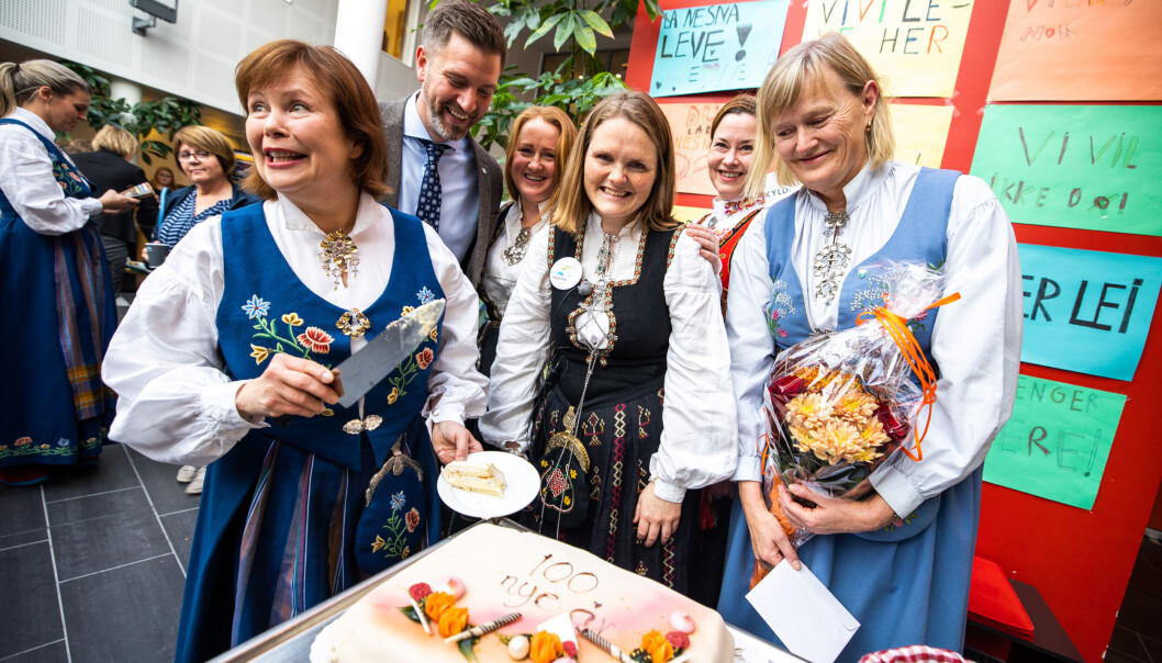 Så glad var blant annet Nesna-ordfører Hanne Davisen da nyheten om Hurdalsplattformen kom. Nå er hun skuffet. Så glad var blant annet Nesna-ordfører Hanne Davisen da nyheten om Hurdalsplattformen kom. Nå er hun skuffet.