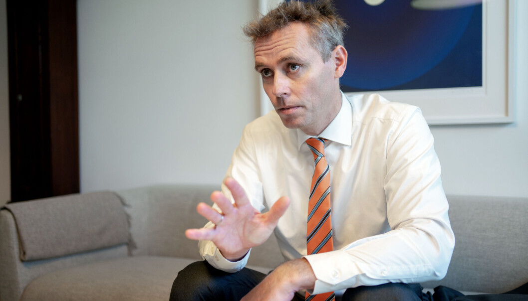 Forsknings- og høyere utdanningsminister, Ola Borten Moe, mener det er naturlig at store avgjørelser, som å legge ned et studiested, behandles politisk. Forsknings- og høyere utdanningsminister, Ola Borten Moe, mener det er naturlig at store avgjørelser, som å legge ned et studiested, behandles politisk.