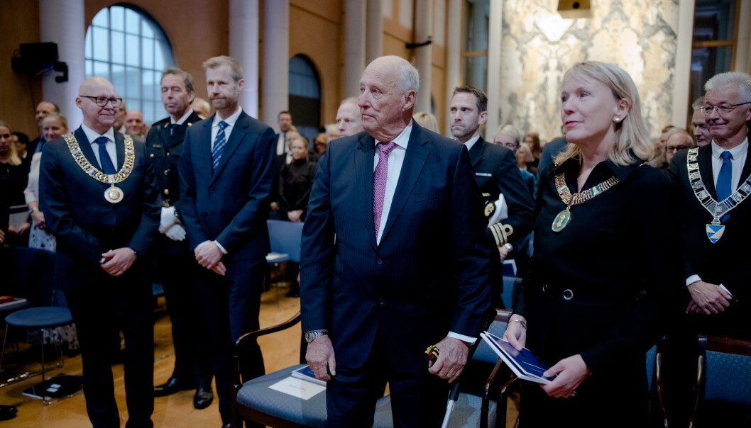 Det ble nylig avholdt storstilt 75-årsjubileum for Universitetet i Bergen, med Hans Majestet Kongen til stede i universitetets aula. Mastertstudent og innleggsforfatter Ronya Reitan Solberg reagerte imidlertid på en av jubileumsprogrammets andre poster. Det ble nylig avholdt storstilt 75-årsjubileum for Universitetet i Bergen, med Hans Majestet Kongen til stede i universitetets aula. Mastertstudent og innleggsforfatter Ronya Reitan Solberg reagerte imidlertid på en av jubileumsprogrammets andre poster.