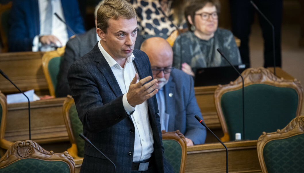Morten Messerschmidt i Dansk Folkeparti søkte innsyn i en rekke personopplysninger om navngitte forskere. Morten Messerschmidt i Dansk Folkeparti søkte innsyn i en rekke personopplysninger om navngitte forskere.