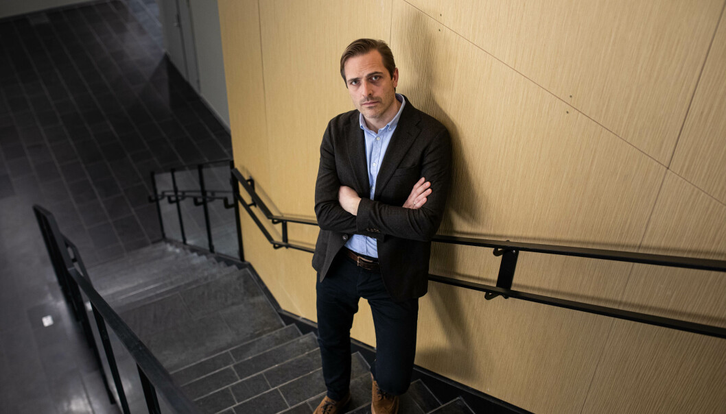 Postdoktor og undervisningsleder Kristian Bjørkdahl ved Universitetet i Oslo, mener at Ola Borten Moes påstander om lite synlige forskere ikke lar seg belegge i forskning. Postdoktor og undervisningsleder Kristian Bjørkdahl ved Universitetet i Oslo, mener at Ola Borten Moes påstander om lite synlige forskere ikke lar seg belegge i forskning.