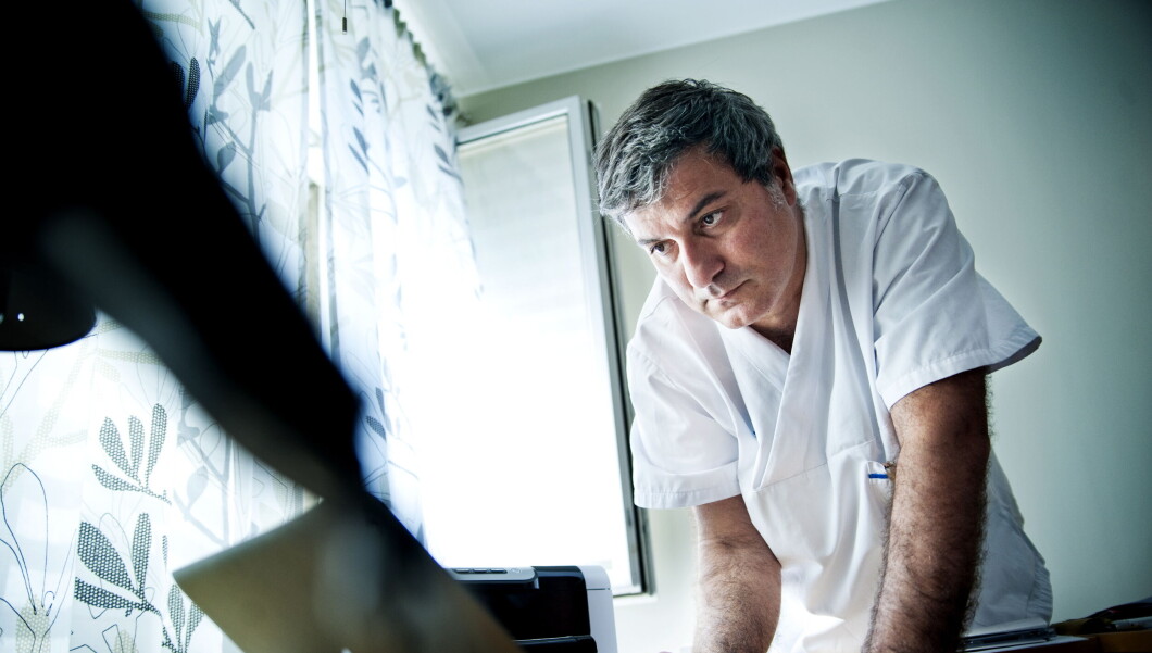 Paolo Macchiarini på Karolinska Institutet i 2013, året da fire leger begynner sin gransking. Paolo Macchiarini på Karolinska Institutet i 2013, året da fire leger begynner sin gransking.