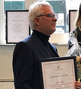 Thor Øivind Jensen mottok Universitetet i Bergens undervisningspris i 2019 Thor Øivind Jensen mottok Universitetet i Bergens undervisningspris i 2019