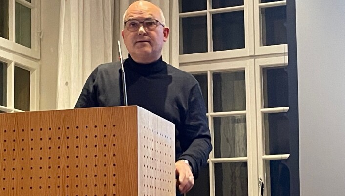 Det er skilnad på den offentlege debatten i Noreg og Sverige, seier professor Kjell Lars Berge. Det er skilnad på den offentlege debatten i Noreg og Sverige, seier professor Kjell Lars Berge.