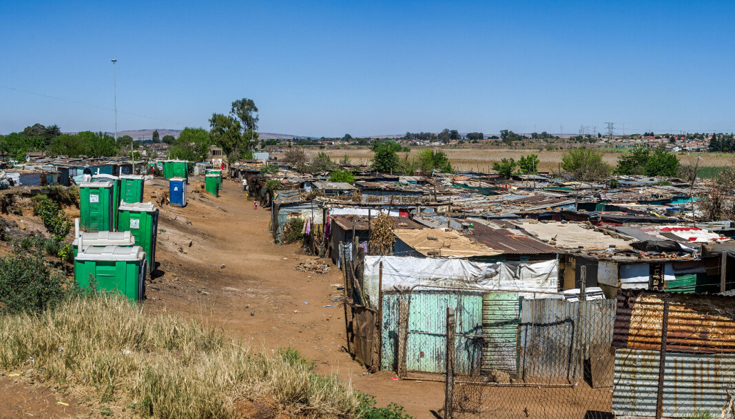 Mange studenter kommer fra slike boforhold i Sør-Afrika. Her fra et township i Soweto. Mange studenter kommer fra slike boforhold i Sør-Afrika. Her fra et township i Soweto.