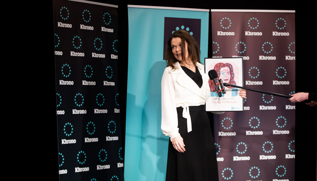 Forsker og jurist Cecilie Hellestveit er Årets navn i akademia 2021. — Jeg tenker at jeg får denne prisen fordi jeg har bidratt til å heve takhøyden for debatten om internasjonalisering i akademia, sa Hellestveit under fredagens prisutdeling. Forsker og jurist Cecilie Hellestveit er Årets navn i akademia 2021. — Jeg tenker at jeg får denne prisen fordi jeg har bidratt til å heve takhøyden for debatten om internasjonalisering i akademia, sa Hellestveit under fredagens prisutdeling.