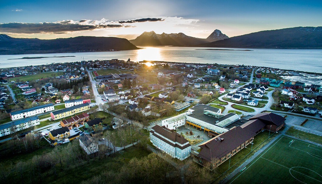 Debatten om Nesna har vært svært opphetet og kan ha etterlatt et unyansert inntrykk av hvor sentralisert høyere utdanning er i Norge, i følge Kyrre Lekve. Debatten om Nesna har vært svært opphetet og kan ha etterlatt et unyansert inntrykk av hvor sentralisert høyere utdanning er i Norge, i følge Kyrre Lekve.