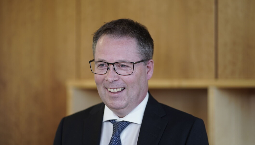Bjørn Arild Gram (Sp) er på plass som statsråd i Kommunal- og moderniseringsdepartementet. Bjørn Arild Gram (Sp) er på plass som statsråd i Kommunal- og moderniseringsdepartementet.