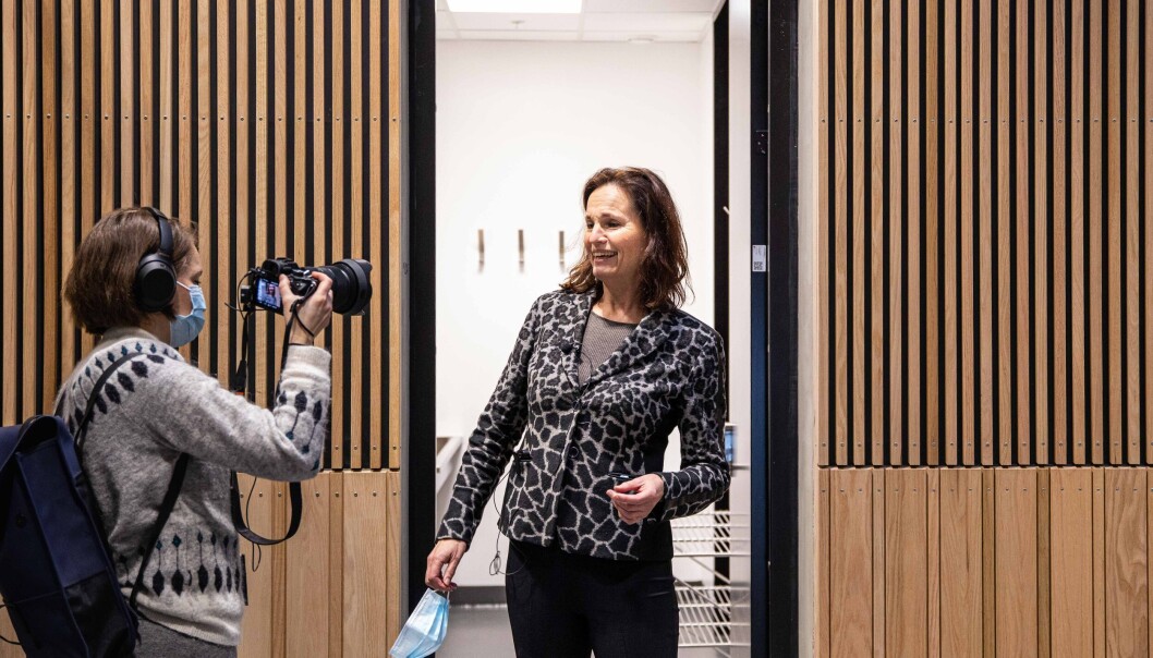 – Det er et stort problem at den norske skolen er laget av kvinner for jenter, sier dekan ved Veterinærhøgskolen, Anne Storset. – Det er et stort problem at den norske skolen er laget av kvinner for jenter, sier dekan ved Veterinærhøgskolen, Anne Storset.