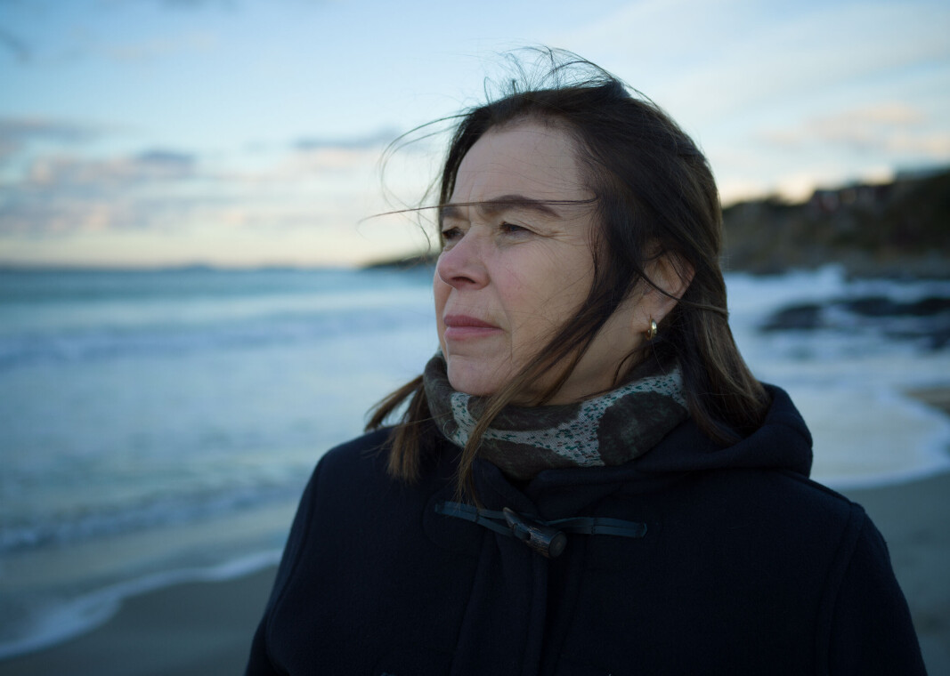 I 2020 blei Marie Smith-Solbakken skulda for forskingsjuks av ein konsulent frå oljebransjen. — Dersom det å vere kritisk forskar betyr at usemje ikkje kan handterast som debatt, men skal føre til varslingssak, då er vi på ein farleg veg, seier ho. I 2020 blei Marie Smith-Solbakken skulda for forskingsjuks av ein konsulent frå oljebransjen. — Dersom det å vere kritisk forskar betyr at usemje ikkje kan handterast som debatt, men skal føre til varslingssak, då er vi på ein farleg veg, seier ho.