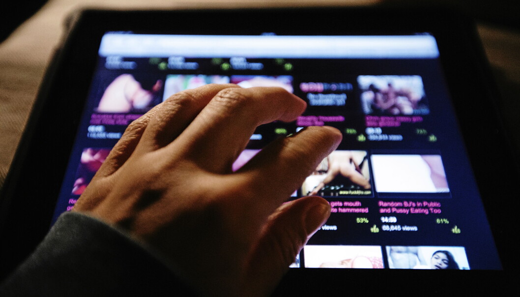 — Det er fullt forståelig at barn og unge trekkes til pornografi i mangel på andre kilder til kunnskap, skriver stipendiat Beate Goldschmidt-Gjerløw. — Det er fullt forståelig at barn og unge trekkes til pornografi i mangel på andre kilder til kunnskap, skriver stipendiat Beate Goldschmidt-Gjerløw.