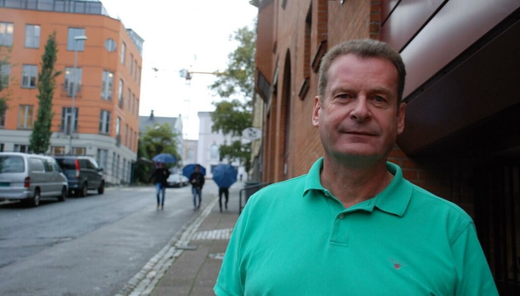 — Jeg skal ikke skjære alle over en kam, men min opplevelse er at institusjonene i mange tilfeller var veldig passive i forhold til å ta i bruk digital pedagogikk og vurdering, sier professor Arild Raaheim ved UiB. — Jeg skal ikke skjære alle over en kam, men min opplevelse er at institusjonene i mange tilfeller var veldig passive i forhold til å ta i bruk digital pedagogikk og vurdering, sier professor Arild Raaheim ved UiB.