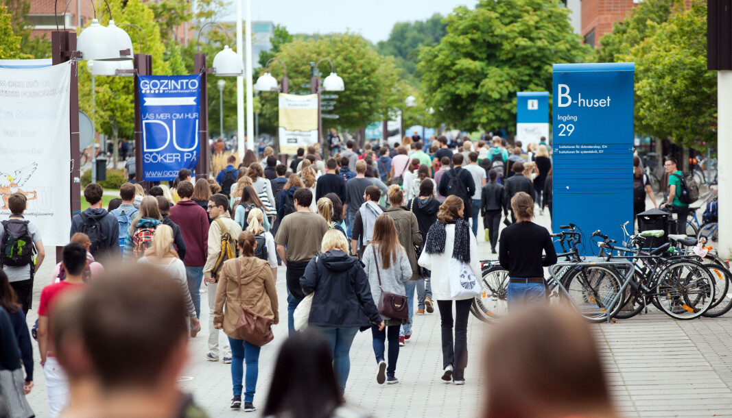 Studentorganisasjonen i Sverige foreslår å få inn en egen boligstøtte i studiestøtta. Studentorganisasjonen i Sverige foreslår å få inn en egen boligstøtte i studiestøtta.